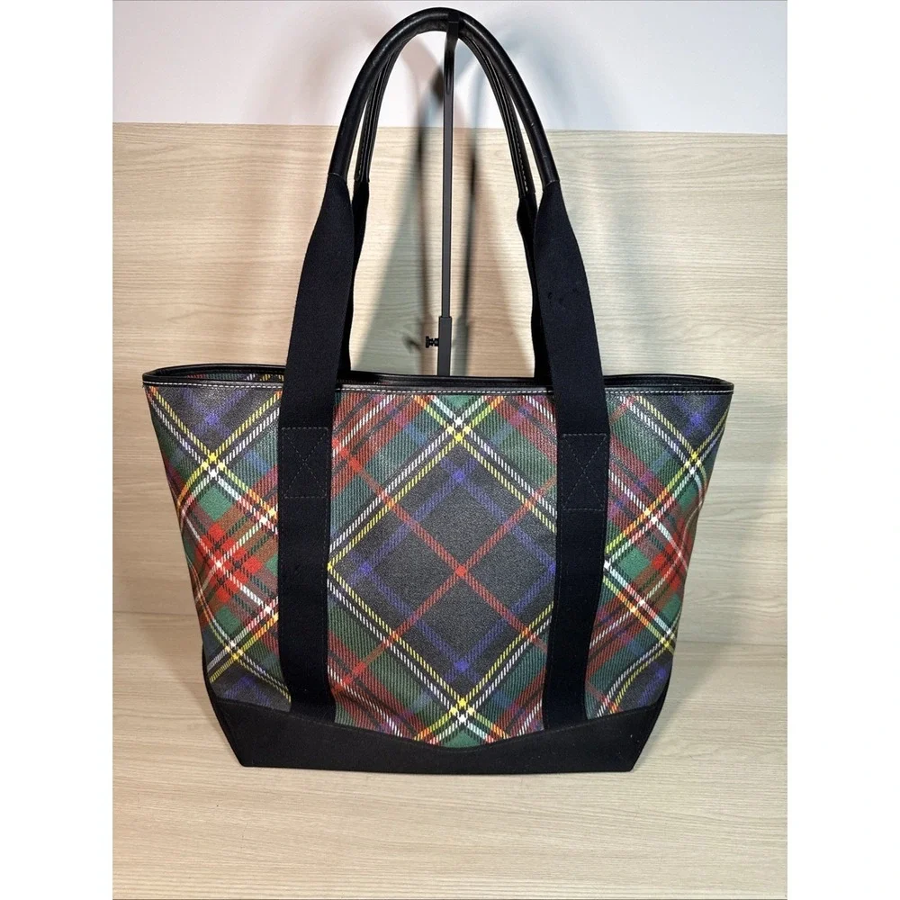 Dooney & Bourke used very